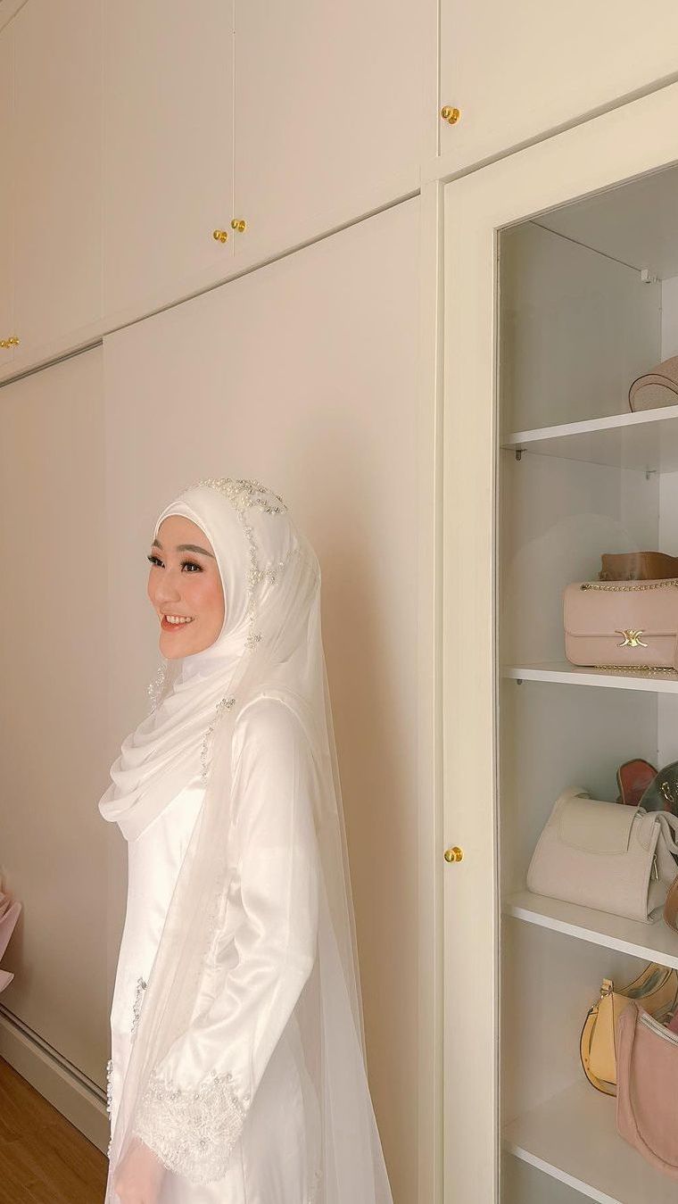 Style Syar'i  Larissa Chou di Hari Pernikahan, Anggun tapi Memikat