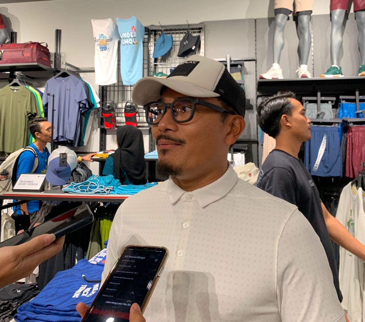 Under Armour Buka Gerai Berkonsep Unik, Tanta Ginting Kesengsem Auto Belanja