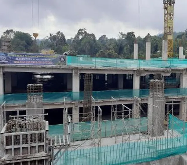 Menurut penjelasannya, CV Surya Mas telah beberapa kali melayangkan gugatan ke PN Niaga Jakarta Pusat. PT PP disebutnya telah siap menghadapi sesuai proses hukum, tapi kemudian dicabut. 