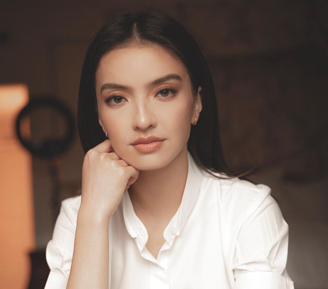 Potret Penampilan Raline Shah Pidato Inspiratif di KTT ASEAN Jadi Sorotan