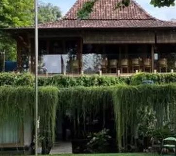 Adu Mewah Rumah Para Capres 2024