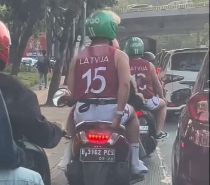 Viral Pendukung Tim Basket Latvia Naik Ojol saat Nonton FIBA World Cup 2023, Curi Perhatian Warganet