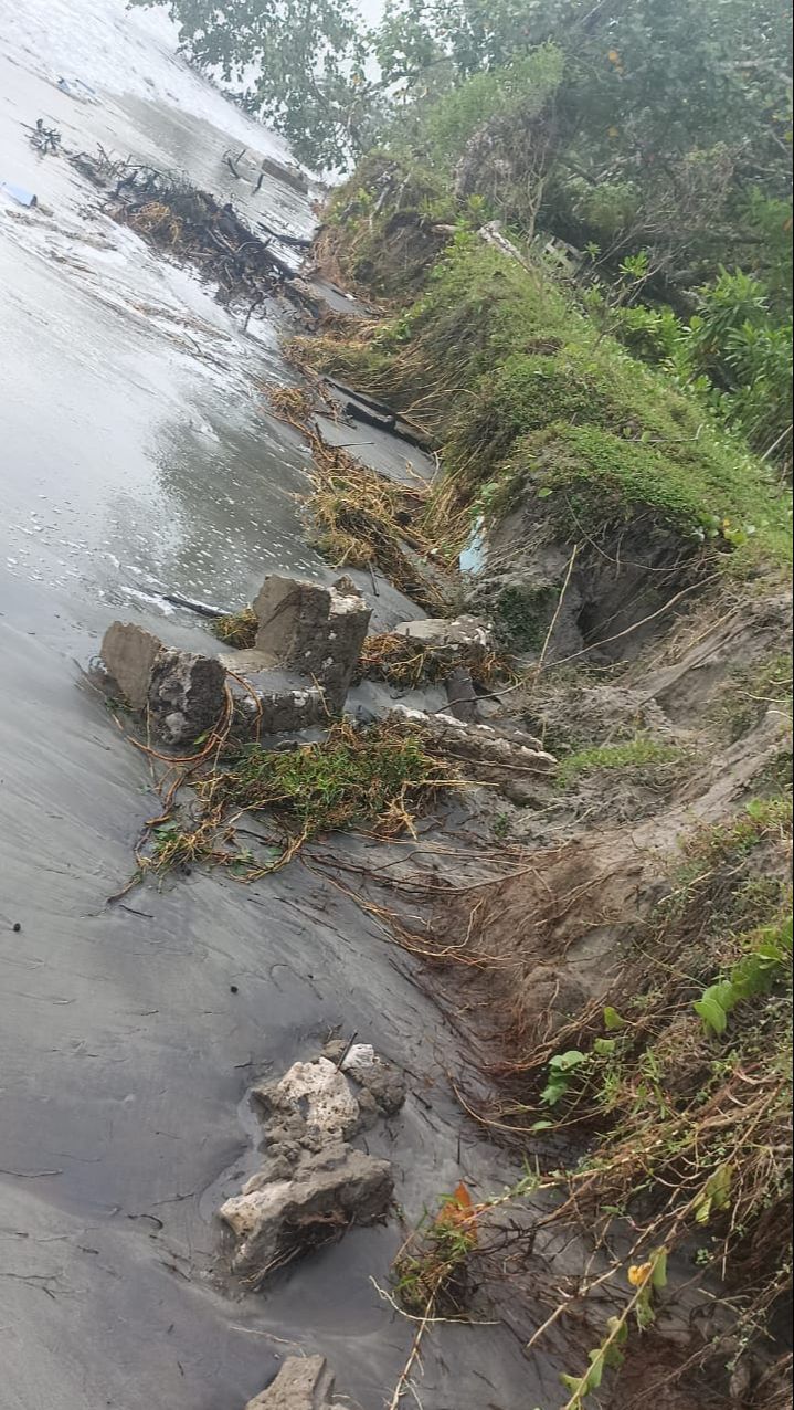 Belasan Makam di Kepulauan Mentawai Terseret ke Laut