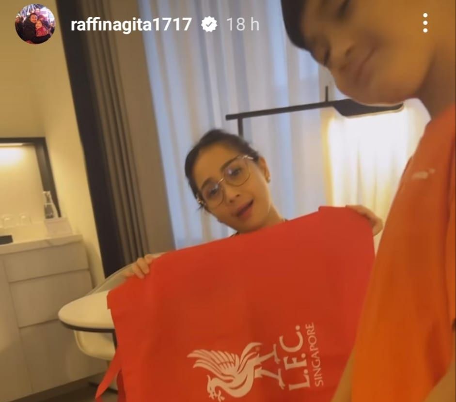 7 Potret Rafathar Kunjungi Liverpool Store, Happy Banget!