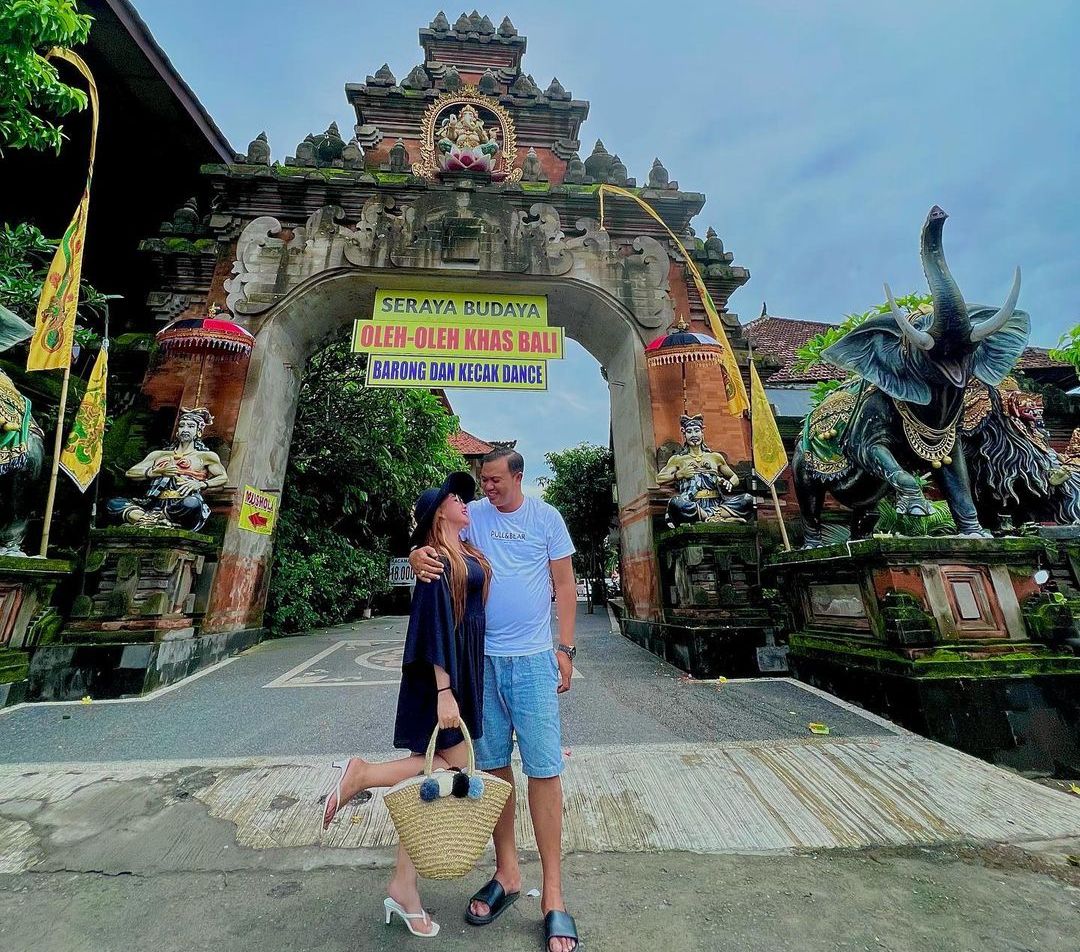 Seleb Tiktok Istri Bripka Nuril Viral, Berapa Gaji Suaminya?