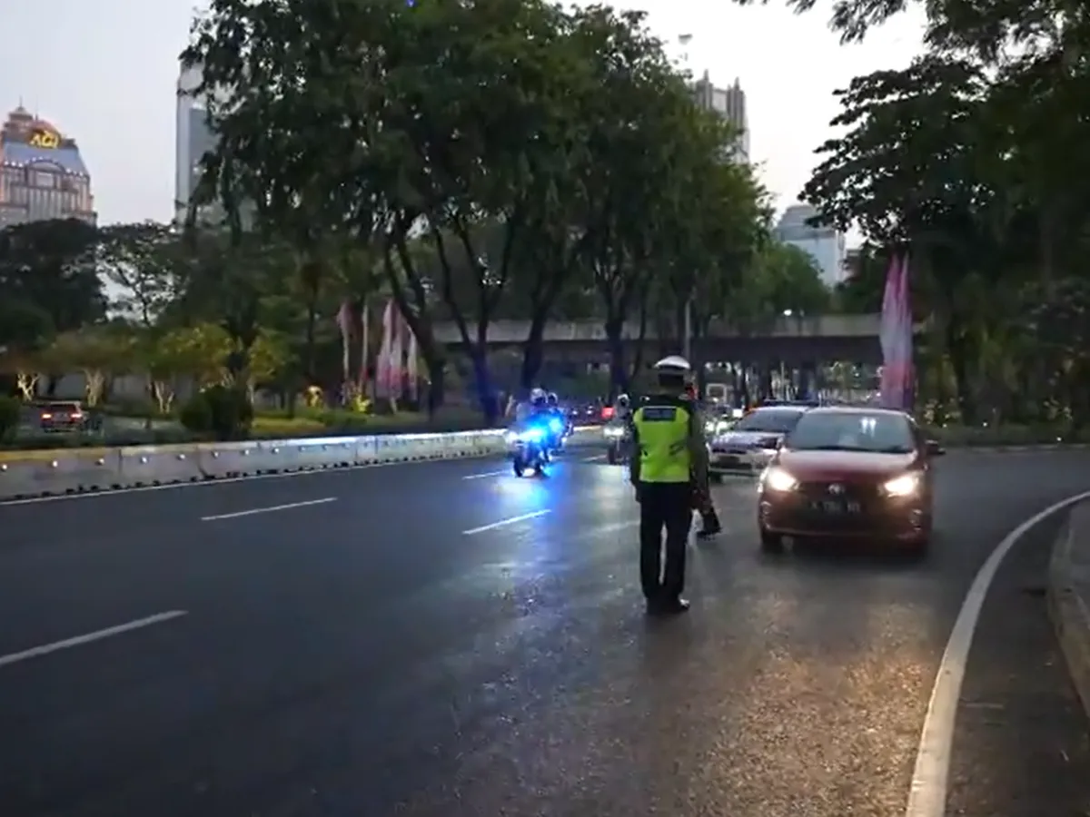 Heboh Mobil Patwal Polisi Diteriaki Terobos Iring-iringan Delegasi KTT ASEAN, Ternyata Ini Alasannya