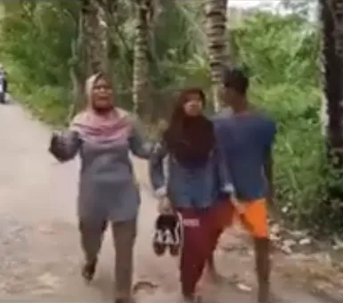 Viral Detik-Detik Mencekam Siswa Dievakuasi saat Bentrok Warga Vs Polisi di Batam, Kena Gas Air Mata