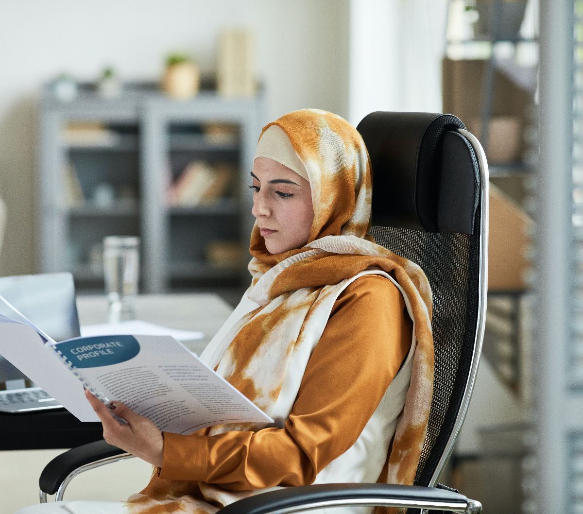 Kata-Kata Muslimah yang Menenangkan dan Menyejukkan Hati, Cocok Jadi Bahan Renungan