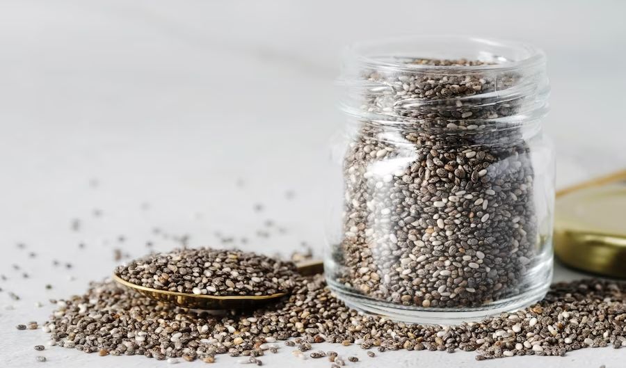 12. Mencegah Kanker Kolorektal<br><br>Kaya akan serat, chia seed dapat membantu menurunkan risiko kanker kolorektal dengan meningkatkan kesehatan pencernaan dan usus Anda.