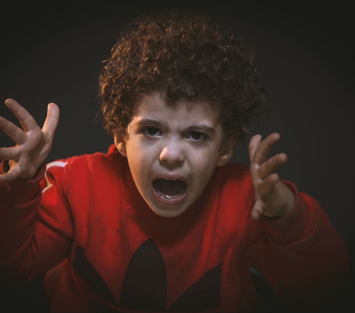 7 Cara Bantu Anak Mengelola Kemarahan dalam Diri