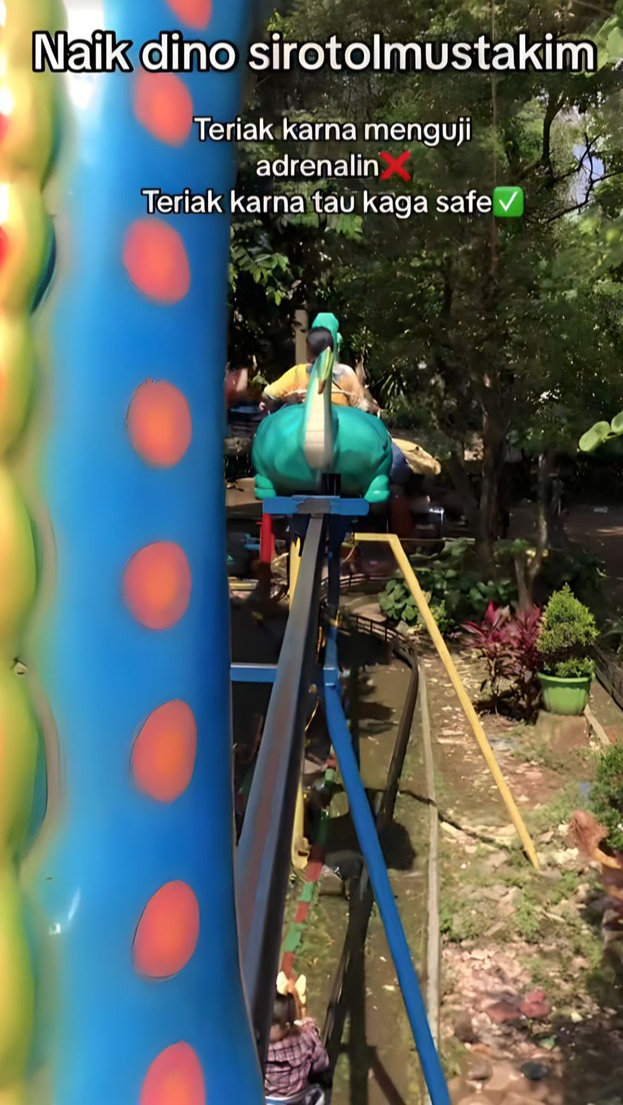Viral Wahana Dino Sirotolmustakim di Ragunan