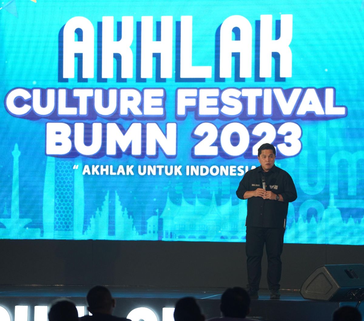Melalui acara ini, BUMN berkomitmen nyata dalam memperkuat integritas, meningkatkan kualitas pelayanan, dan mendorong inovasi dalam menghadapi perubahan yang cepat dan kompleks di dunia bisnis.