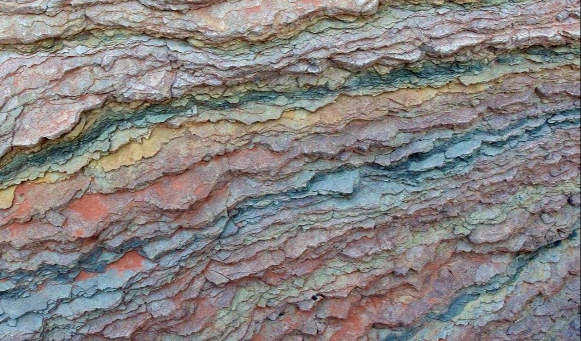 "Jika pergi ke Grand Canyon semuanya terekspos di sana. Karena begitu danau Zaman Es runtuh dan merobek Grand Canyon, kita bisa melihat semua lapisannya seperti kue lapis,"