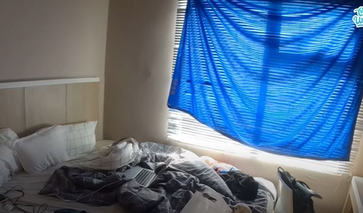 Kamar Berantakan