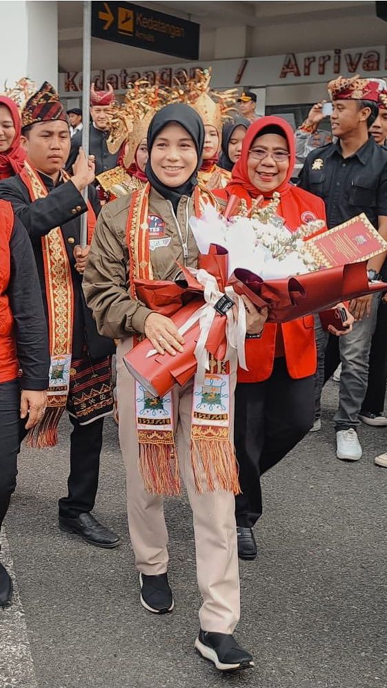 Potret Siti Atikoh Memulai Safari Politiknya di Lampung Selatan
