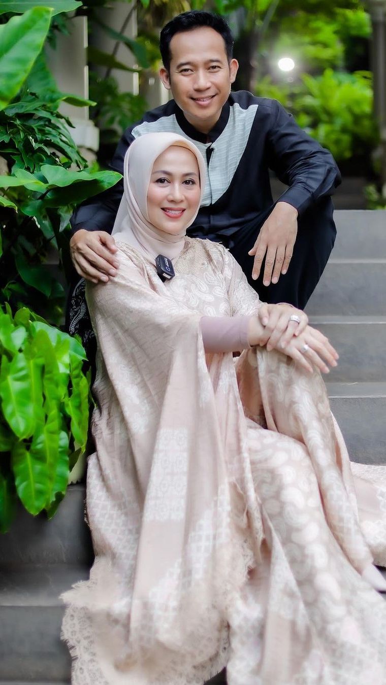 7 Potret Jadul Istri Presenter Terkenal, Wajah Shanty Denny Manglingi Banget