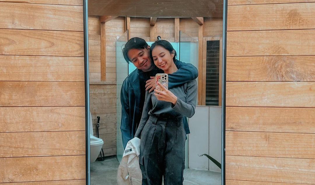 Joshua Suherman dan Clairine Clay