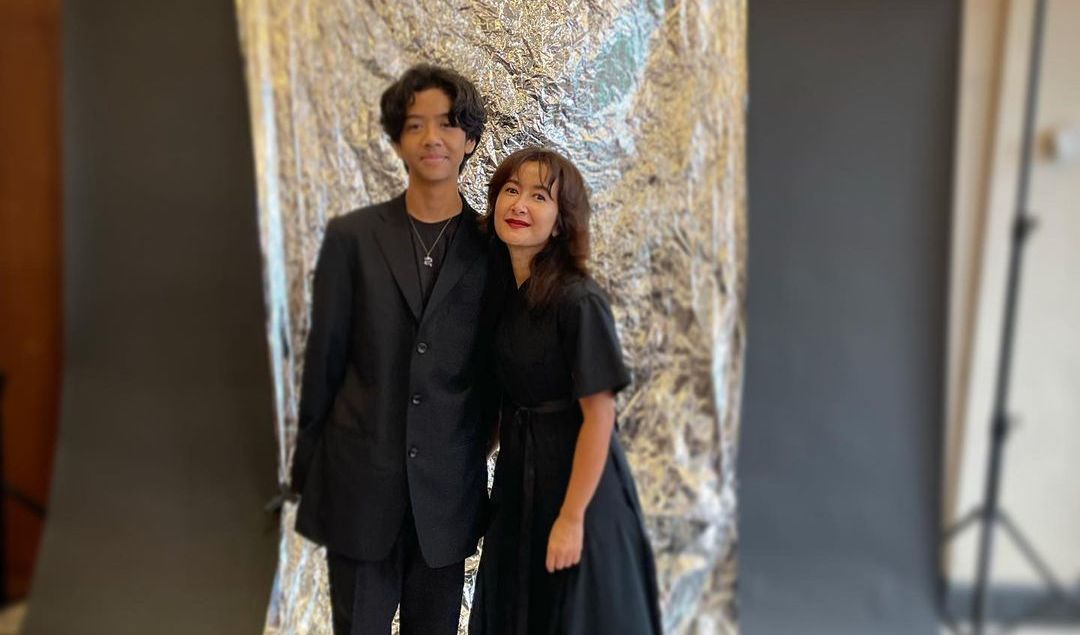 Serba Hitam