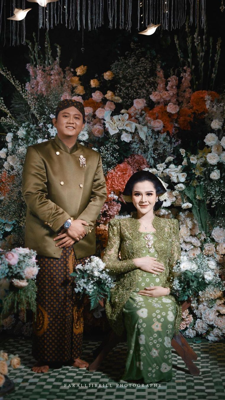 8 Potret Terbaru Bella Bonita Pamer Baby Bump, Busana Tuai Pro Kontra