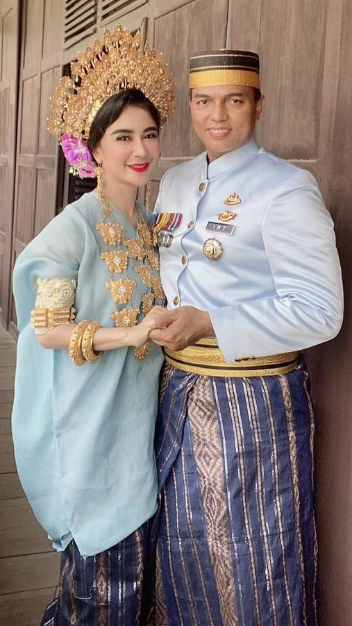 Dibelikan Baju Murah Oleh Sang Suami, Ternyata Segini Kekayaan Suami Uut Permatasari