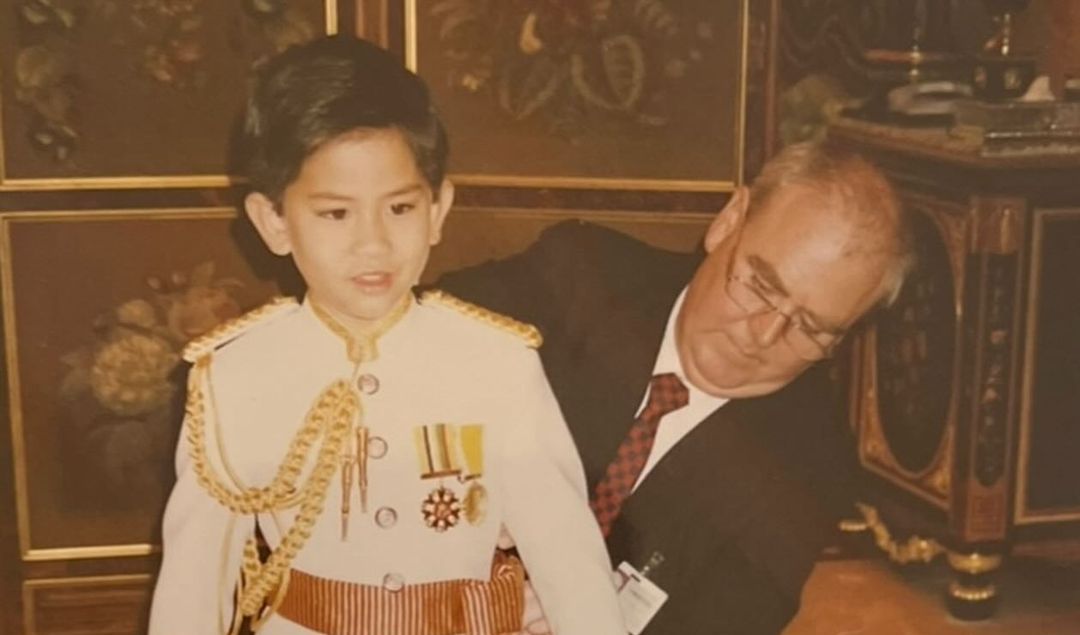 Foto Kecil Pangeran Mateen dan Anisha