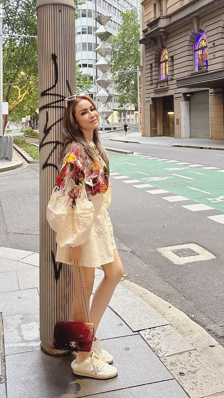 Penampilan Momo kerap dijuluki bak wanita Korea