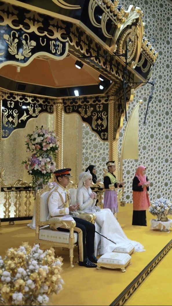 Potret Anisha Rosnah di Resepsi Pernikahan, Tampil Simpel dengan Riasan Flawless