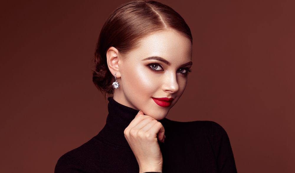 2. Gunakan Lip Liner