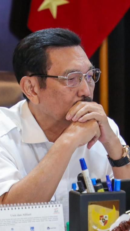 Luhut Pandjaitan: Pemerintah Bakal Naikkan Pajak Motor BBM, Hasilnya untuk Subsidi Kereta Whoosh