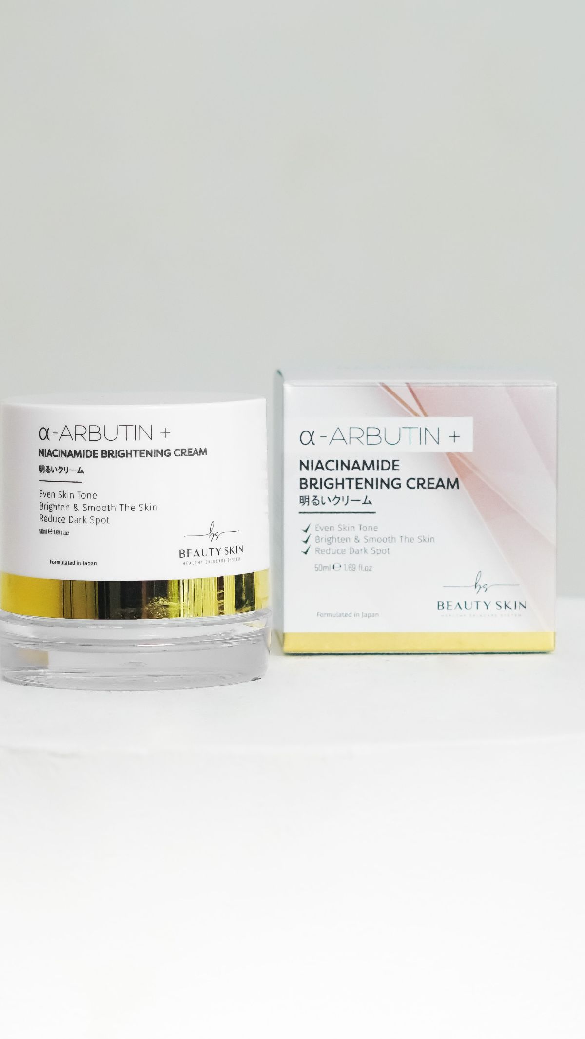 Follow Instagram @ofc.beautyskin buat kepoin rangkaian produk perawatan kulit lainnya.