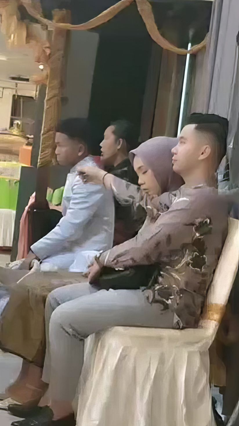 Tampak Sepele Tapi Aksi Suami Jadikan Tangan Sebagai Bantal Kepala Istri Tertidur di Pernikahan Ini Bikin Baper