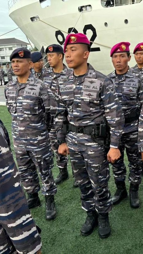 Ini Jajaran Prajurit Terbaik Marinir TNI AL, Salaman Sama Menhan, Siap ...