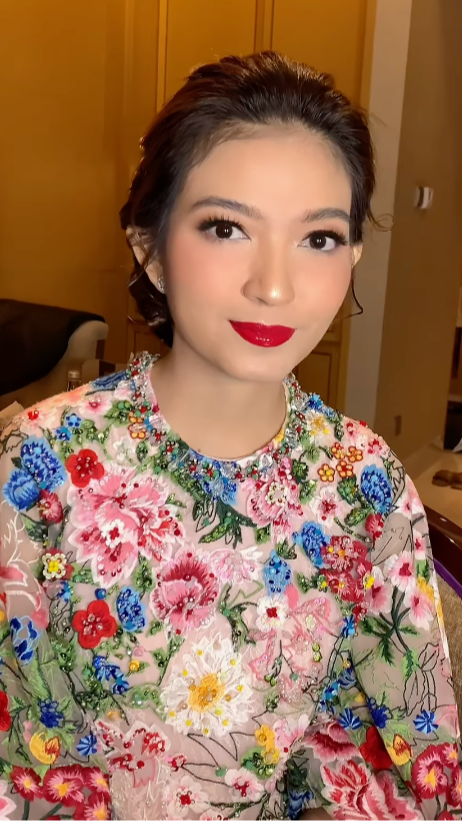 Selvi Ananda Dirias dengan Lipstik Merah, Warganet 'Secantik Itu'