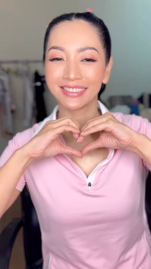 Cute Makeup Hesti Purwadinata Saat Tanding Badminton,  Tampilannya Jadi bak ABG