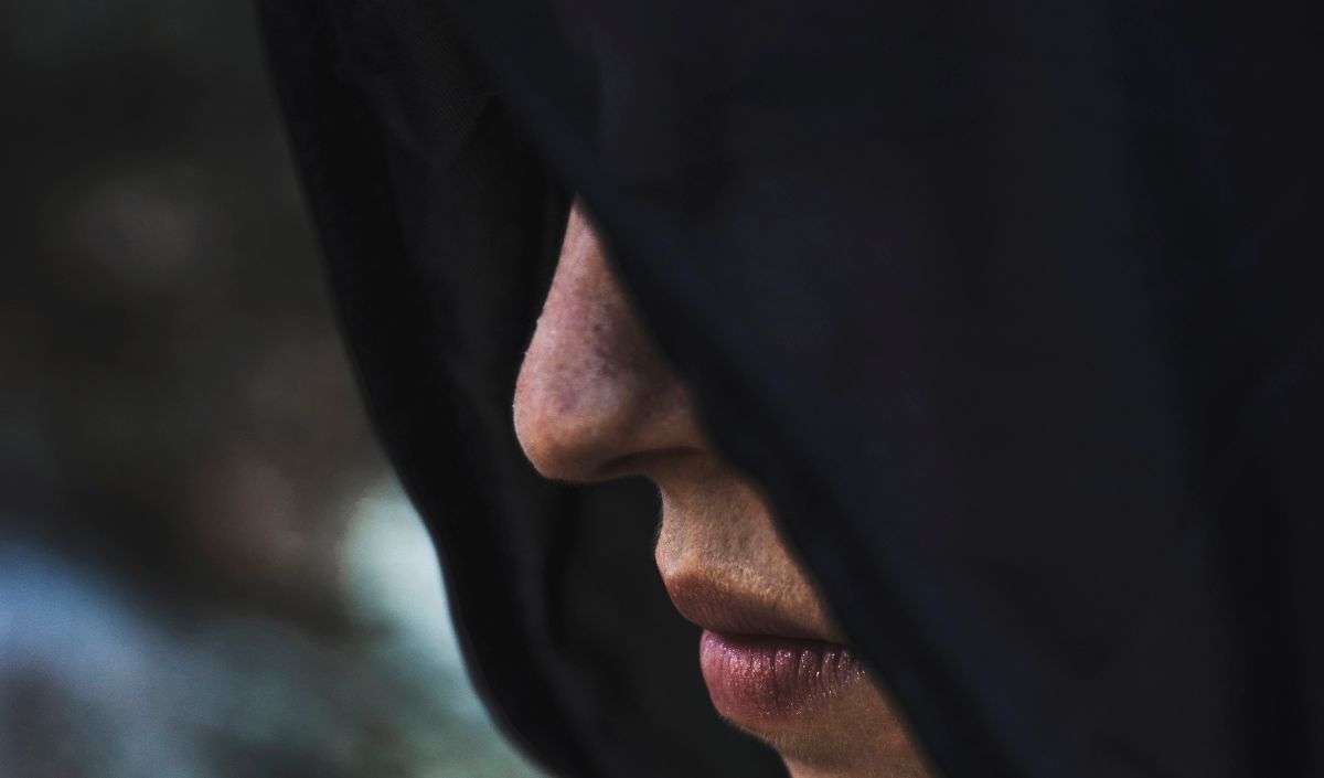 Ciri-Ciri Perempuan Pengikut Dajjal