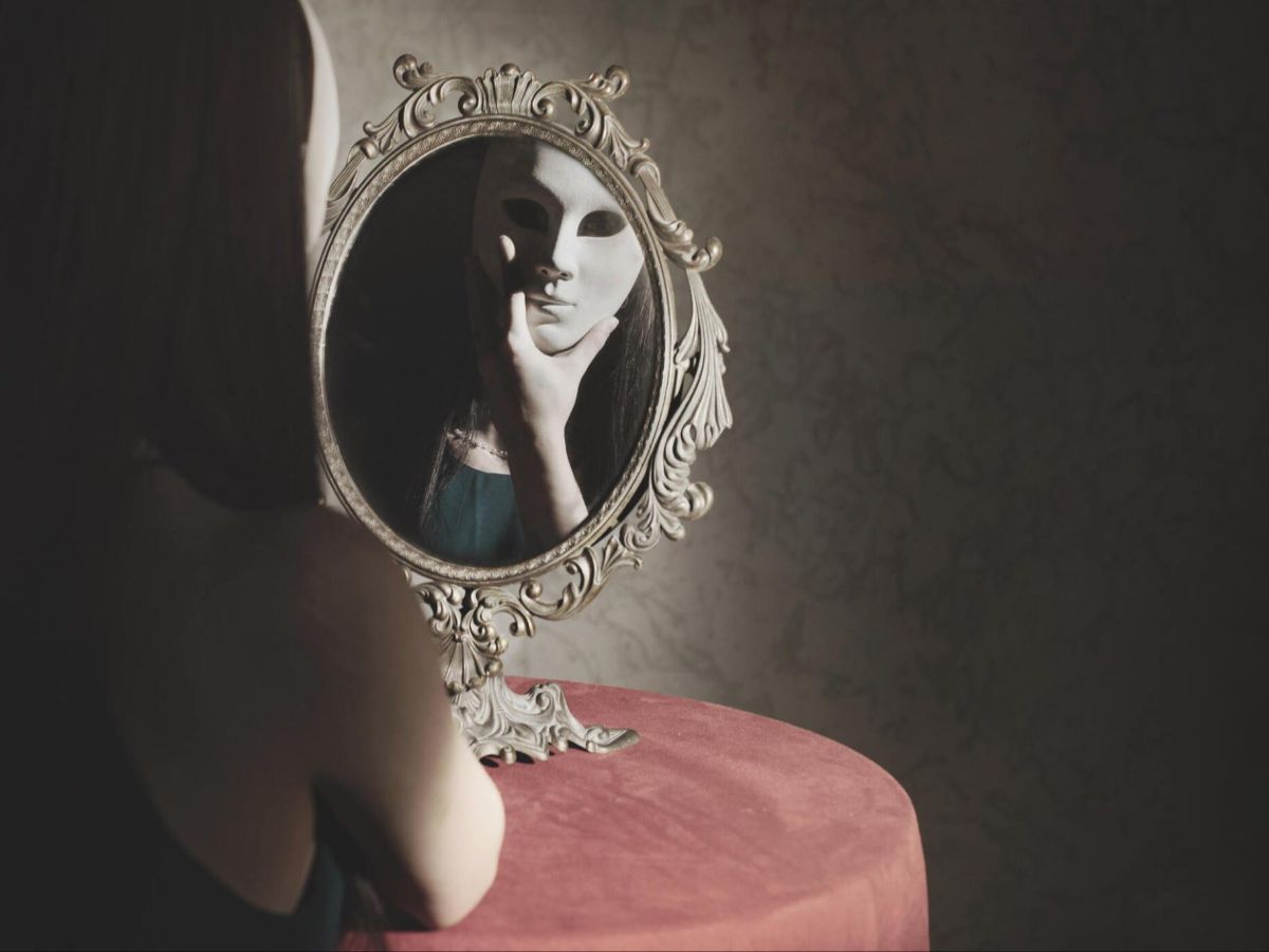 8 Creepy and Strange Facts About Mirrors trstdly trusted news in