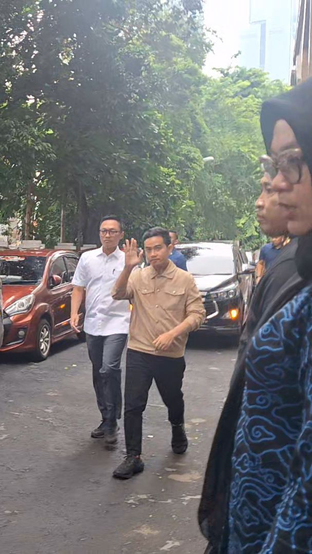 Diperiksa Bawaslu, Gibran Sebut Kegiatan Bagi Susu di CFD Bukan Agenda Politik