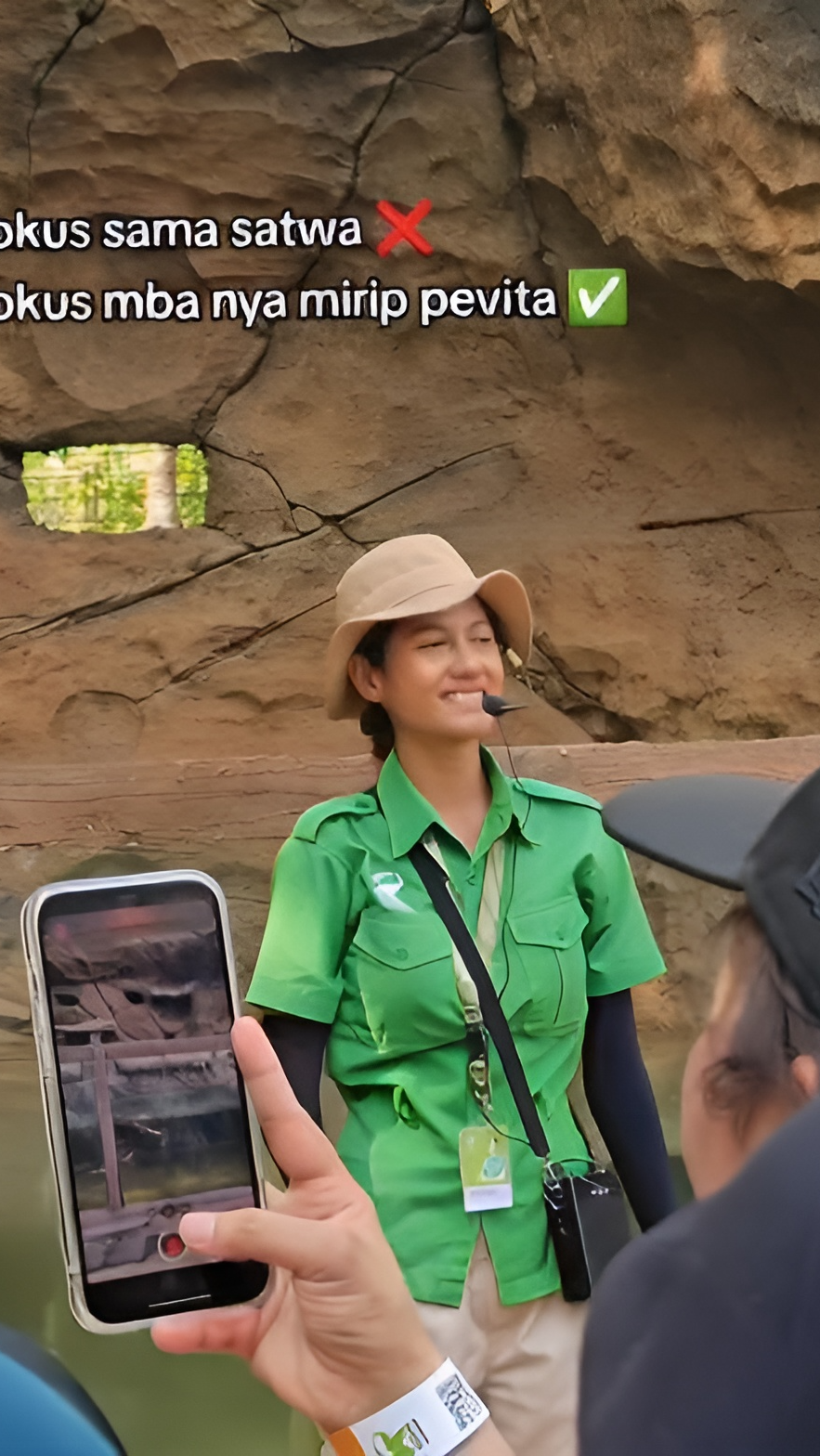 Viral Pemandu Solo Safari Mirip Pevita Pearce, Dikira Asli Sedang Akting
