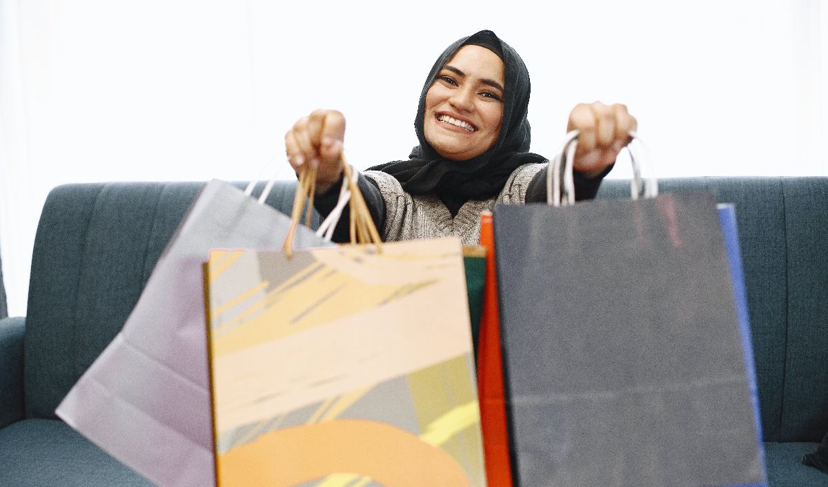 Muslimah Harus Hati-hati dalam Membelanjakan Harta