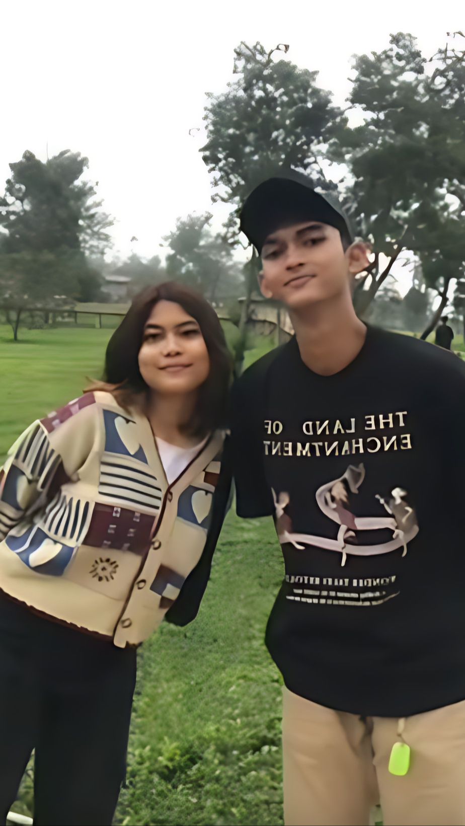 Momen Selfie Romantis yang Berakhir dengan Kejadian Memalukan
