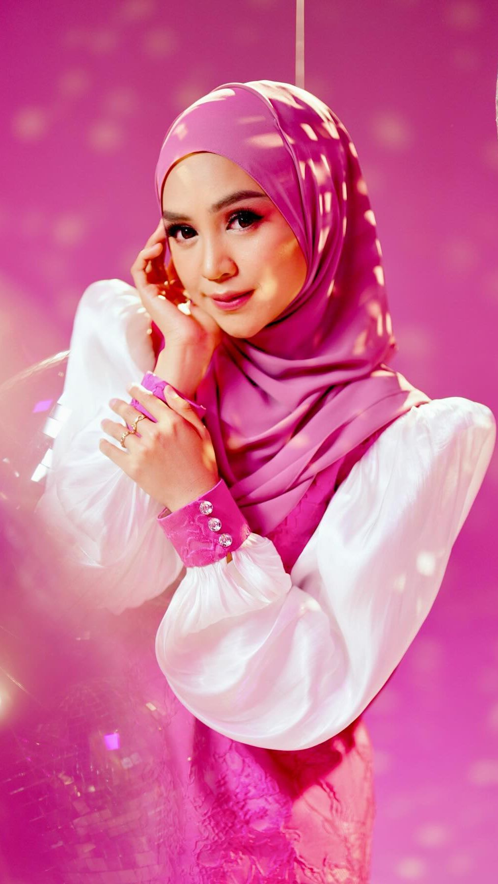 Pernikahan Diisukan Retak, Ria Ricis Luncurkan Lagu Baru, Netizen Salfok Dengan Suara