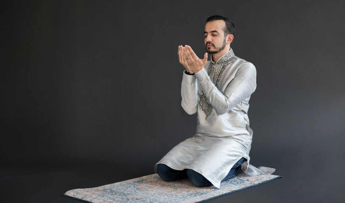 Jaminan untuk Orang yang Sholat Subuh dan Wirid Sayyidul Istighfar