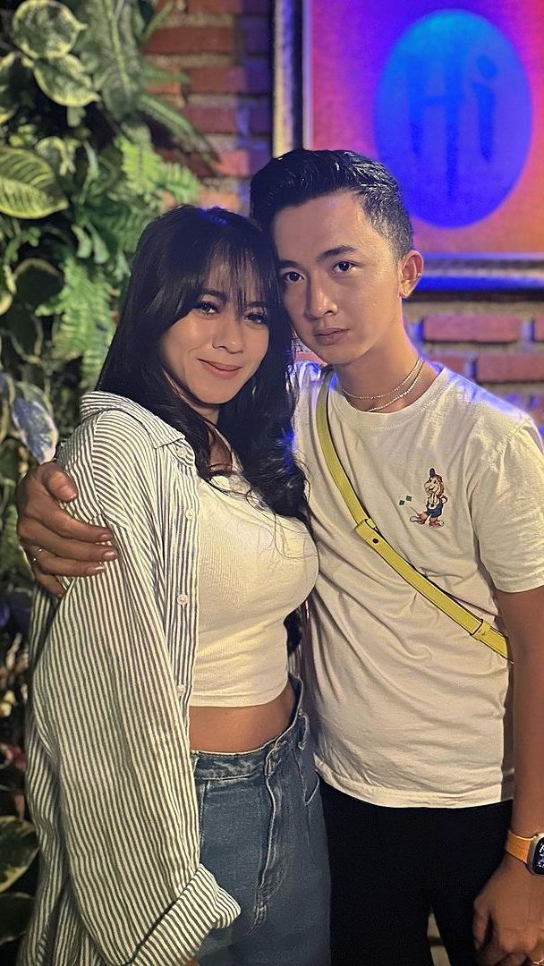 Calon Istri Tak Kunjung Datang, Sensen Putuskan Foto Prewed Sendiri