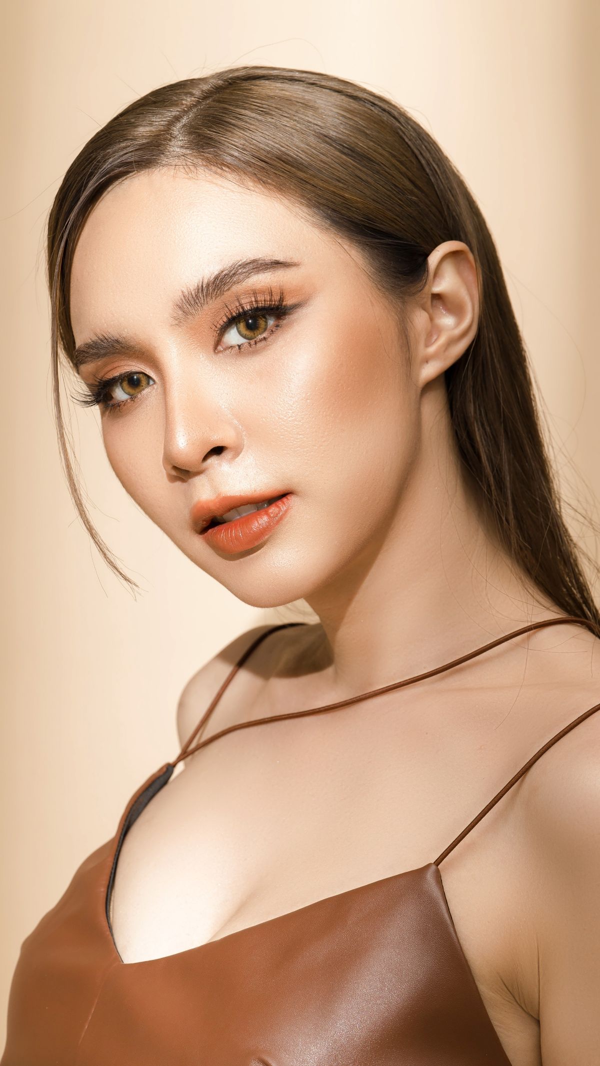 Bikin Hidung Mancung dengan Powder Contour, Pemula Wajib Tahu!