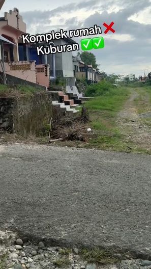 Beginilah penampakan kompleks kuburan elit yang dibagikan dalam akun TikTok @badar1015