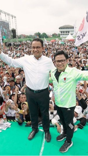 Momen Cak Imin Menangis Usai Orasi Bersama Anies, Melihat Animo Pendukung Penuhi Kampanye Akbar JIS
