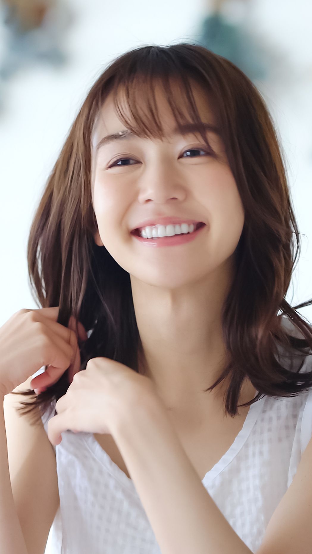 Tips Hairstyle Awet Setelah Pakai Hair Straightener