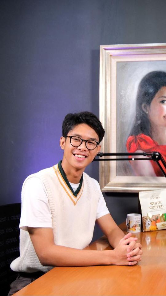 Alam juga kerap hadir dalam sejumlah kampanye dari pasangan nomor urut 3 tersebut