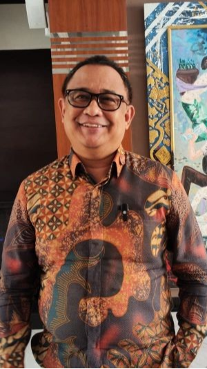 Ari Dwipayana Balas Sindiran Mahasiswa Fisipol UGM