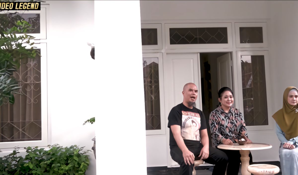 Teras Jadul tapi Desain Antik